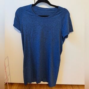 lululemon athletica Blue Short Sleeve Tee